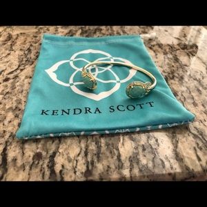 Kendra Scott bracelet